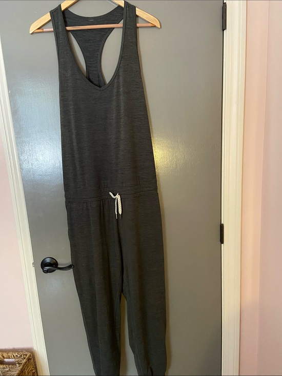 Vuori Pants - Vuori Charcoal Gray Everyday Jumpsuit, Size XL